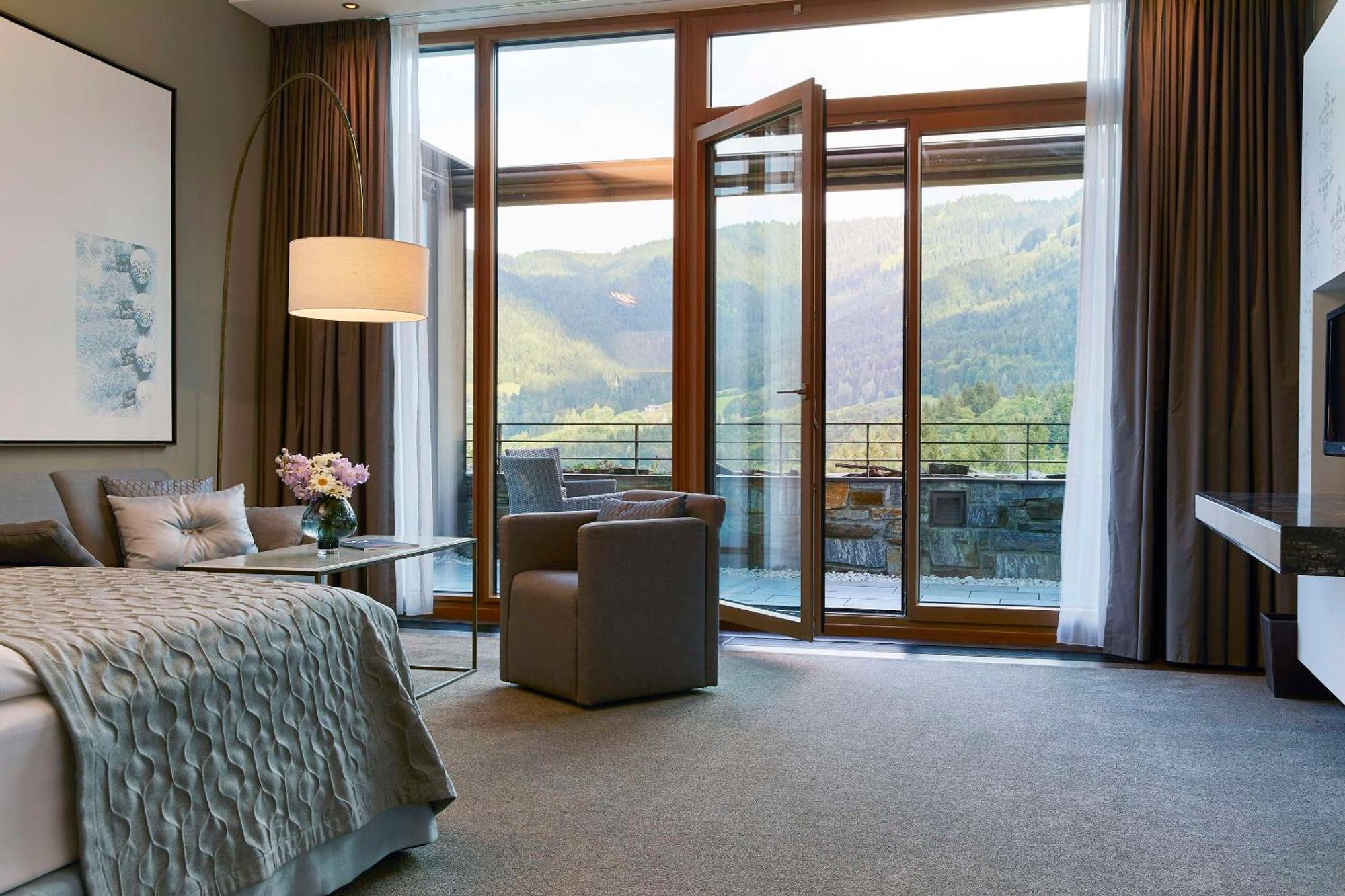 Kempinski Hotel Berchtesgaden Esterno foto A room at the Hotel Axelmannstein