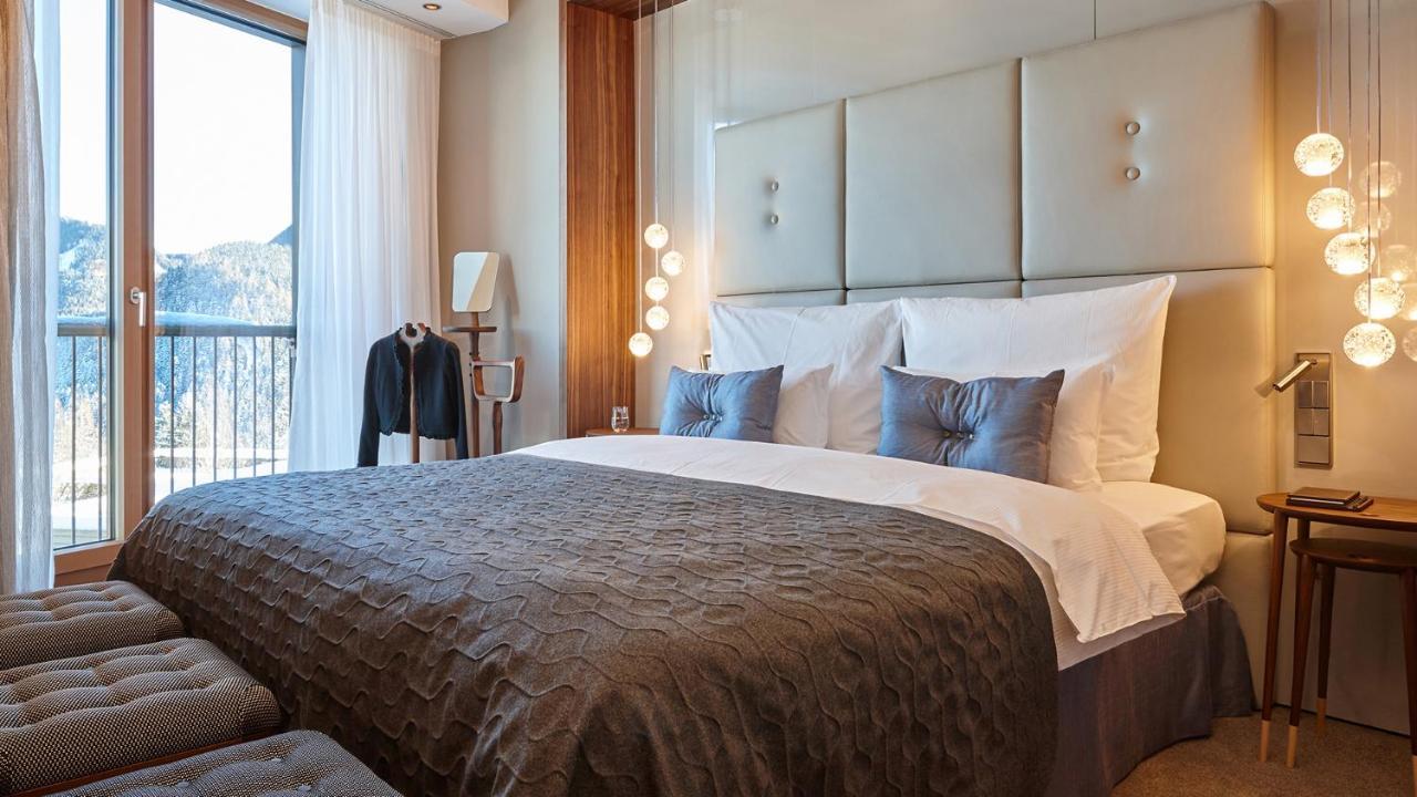 Kempinski Hotel Berchtesgaden Esterno foto A bedroom